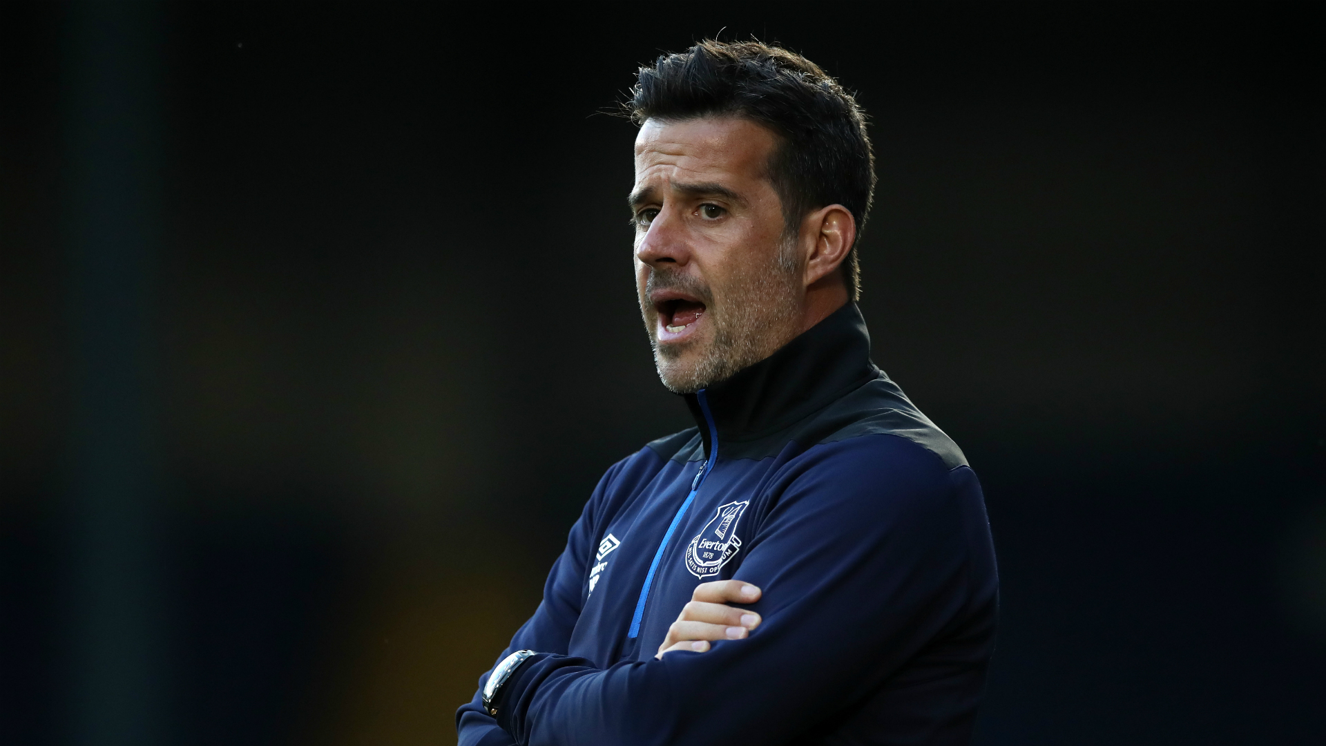 秀仍有巨大 秀仍有巨大